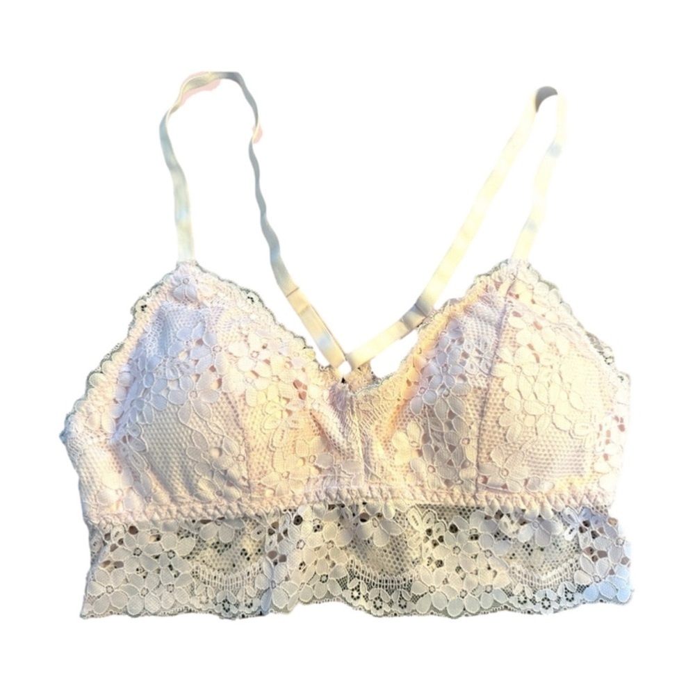 🔵 5 for $25 FOREVER 21 women’s pale pink lace bralette